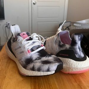 Adidas Ultraboost 22 W